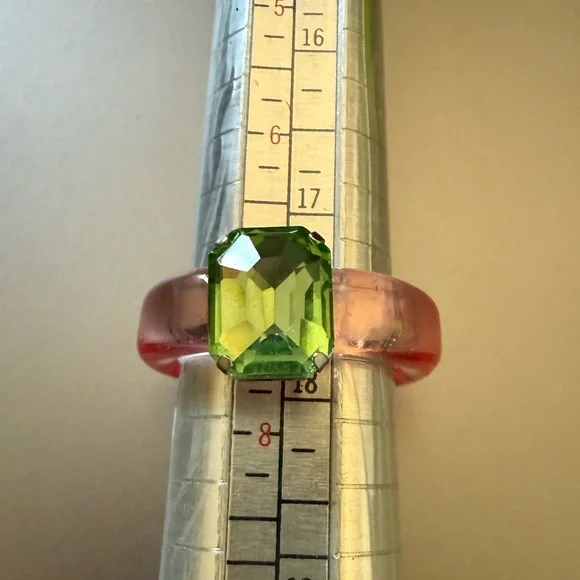 COPY - Resin Ring - pink with pink green - Picture 3 of 3